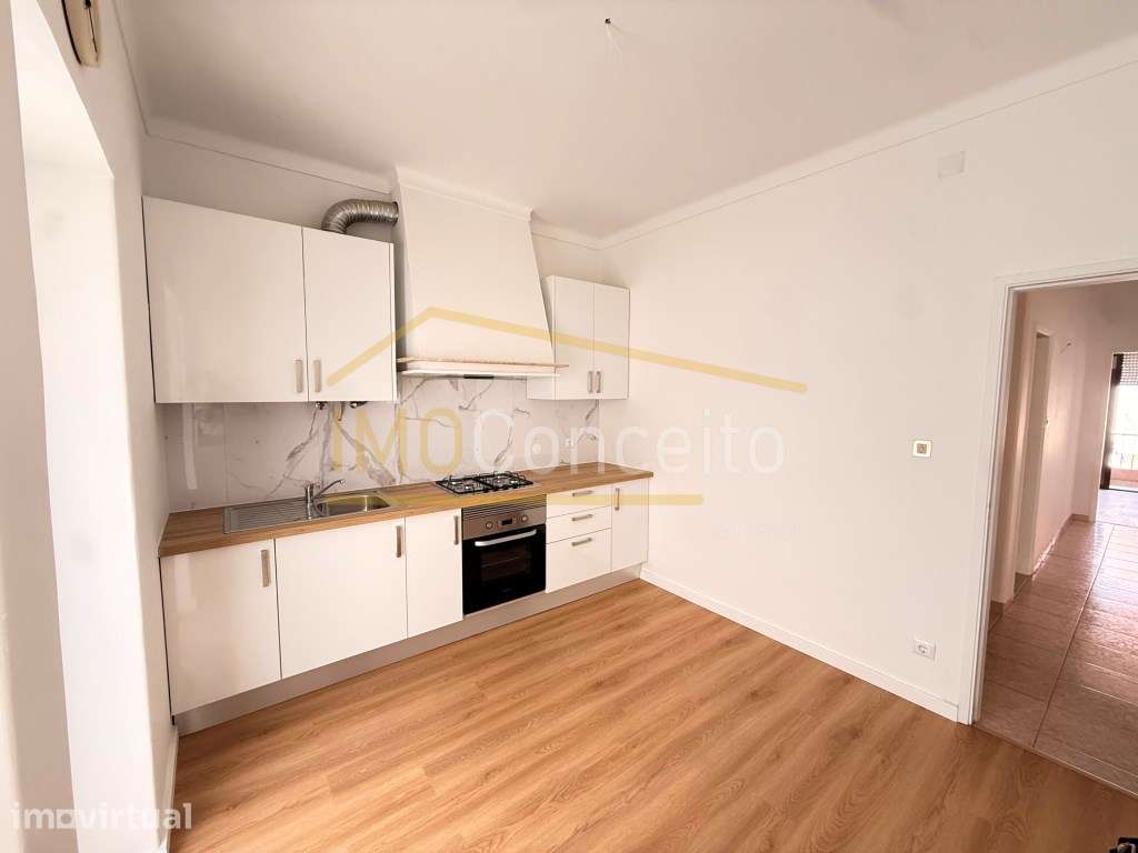 APARTAMENTO RENOVADO COM QUINTAL | ENTRONCAMENTO | JUNTO DA ESTAÇÃO... - Grande imagem: 2/24