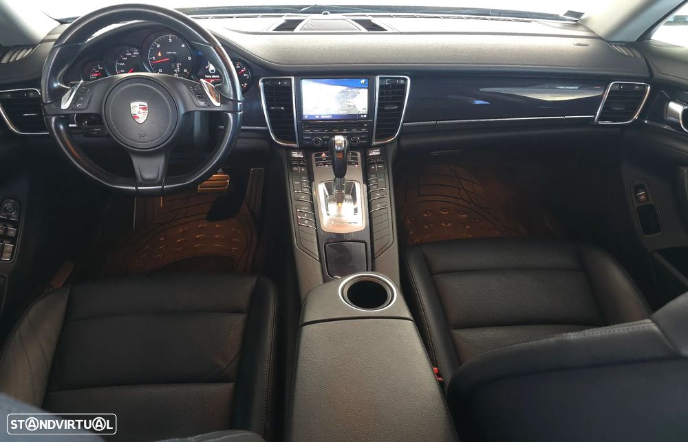 Porsche Panamera 3.0 V6 - 24