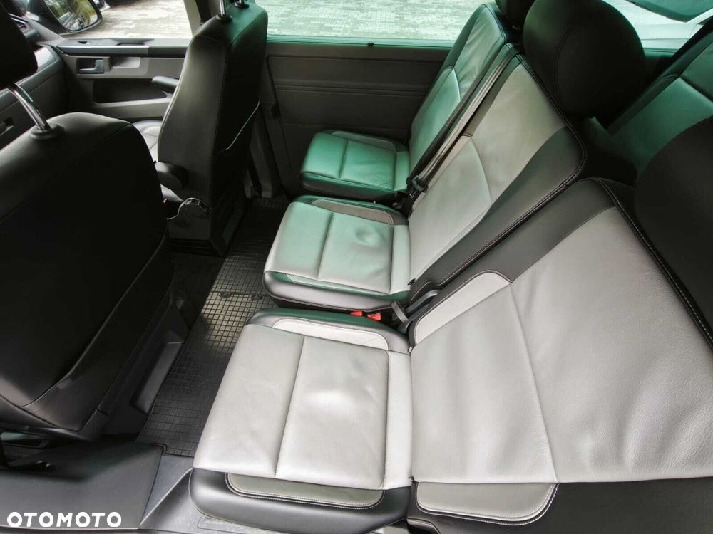 Volkswagen Caravelle 2.0 TDI L2 Highline DSG - 20