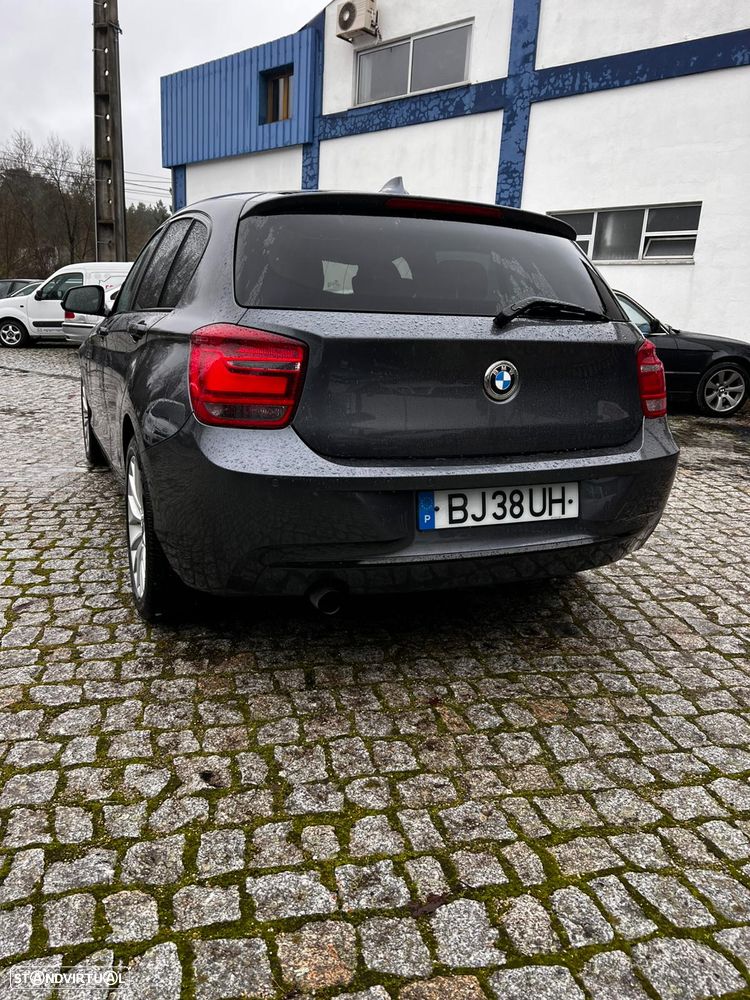 BMW 116 i Sport Line - 4