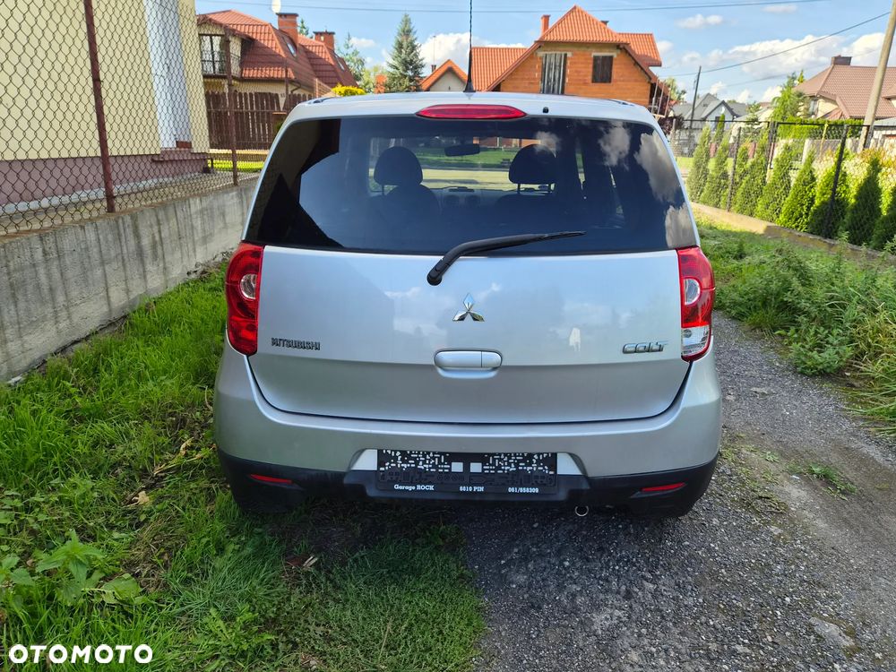 Mitsubishi Colt - 3