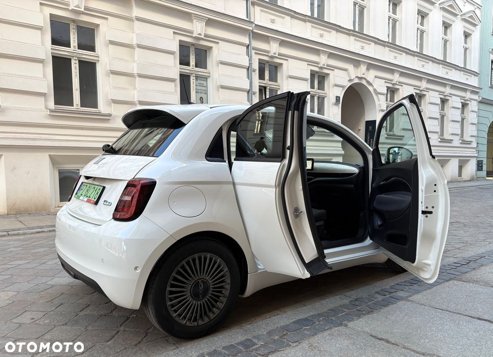 Fiat 500e La Prima - 1