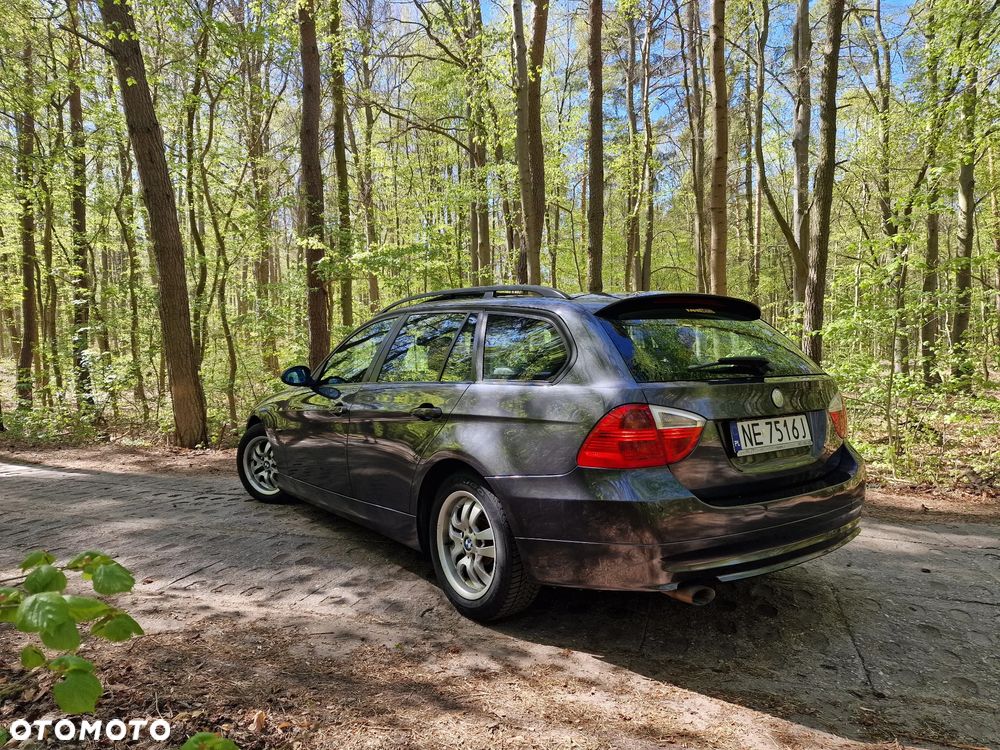BMW Seria 3 320d DPF - 3