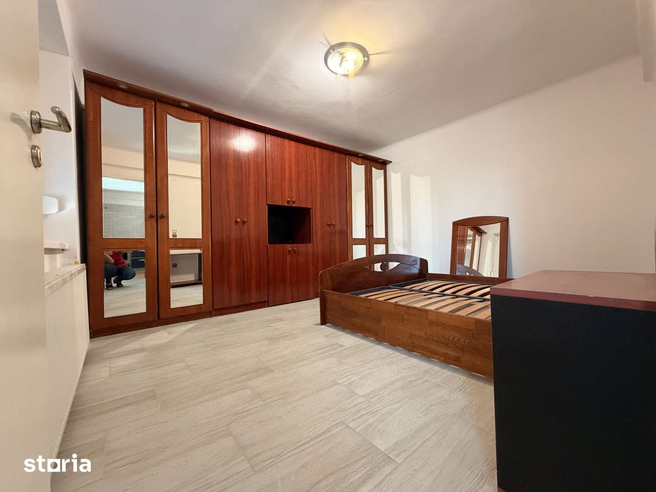 Apartament 1 camera, semidecomandat, 30 mp utili, etaj 3 - Complexul S — fotografia 1