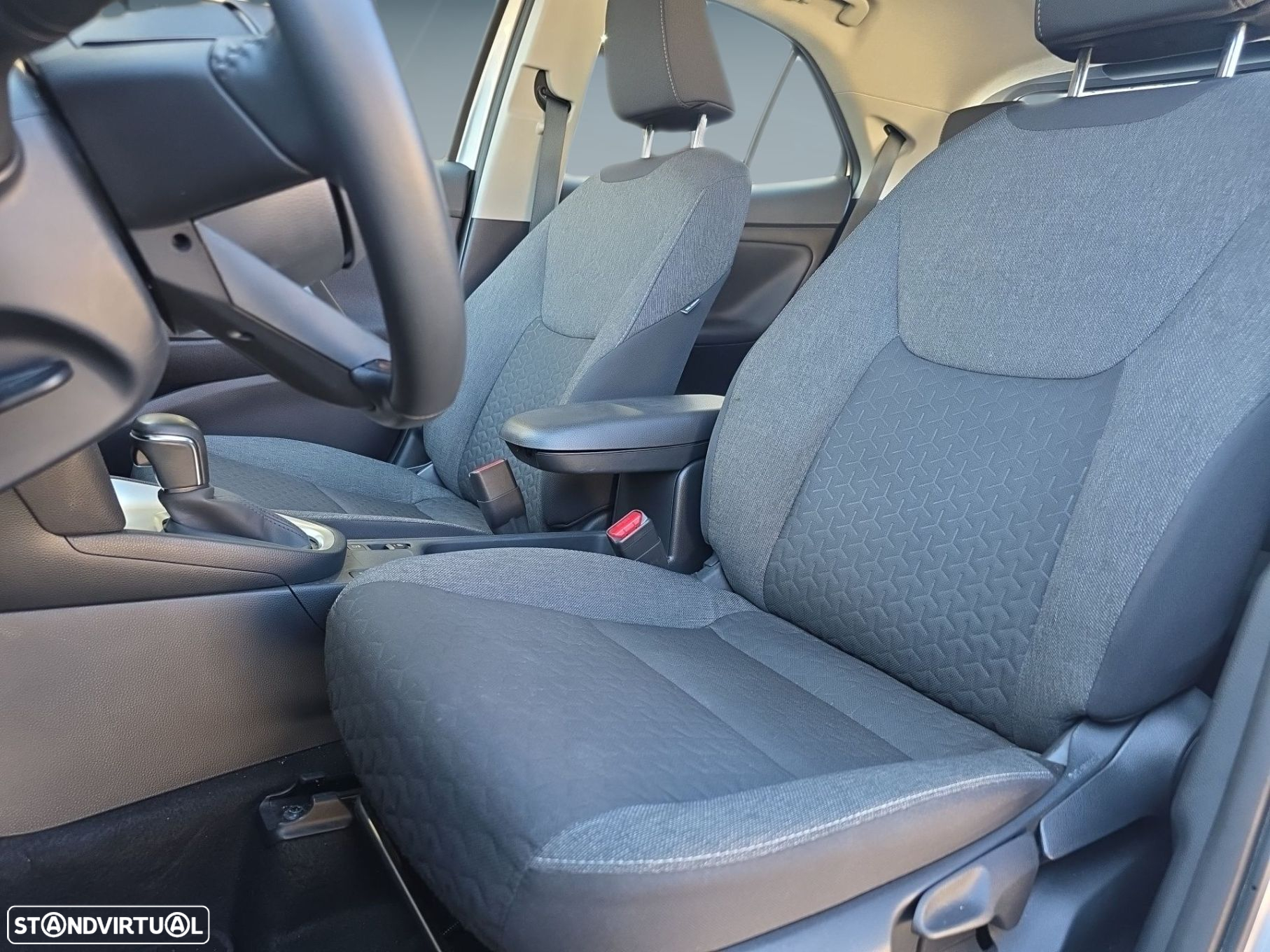 Toyota Yaris Cross - 19