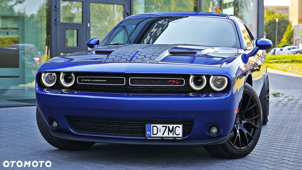 Dodge Challenger - 4