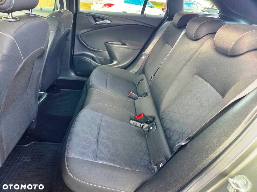 Opel Astra 1.4 Turbo 120 Jahre - 30