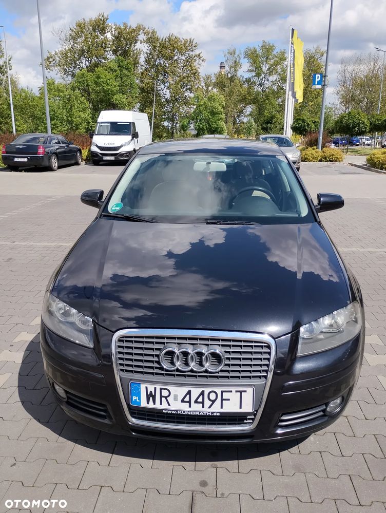 Audi A3 Sportback - 1
