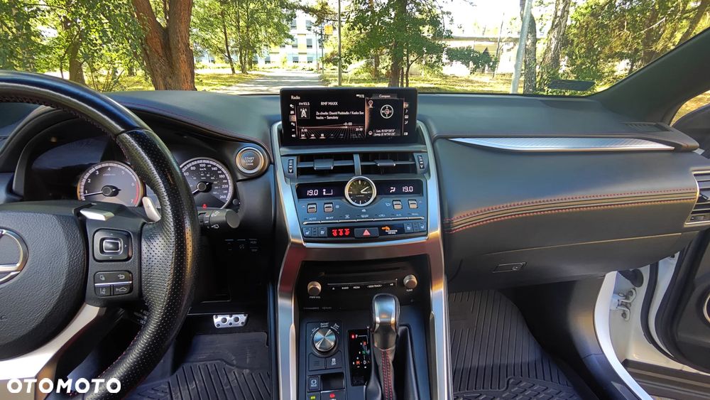 Lexus NX 300 AWD F SPORT - 13