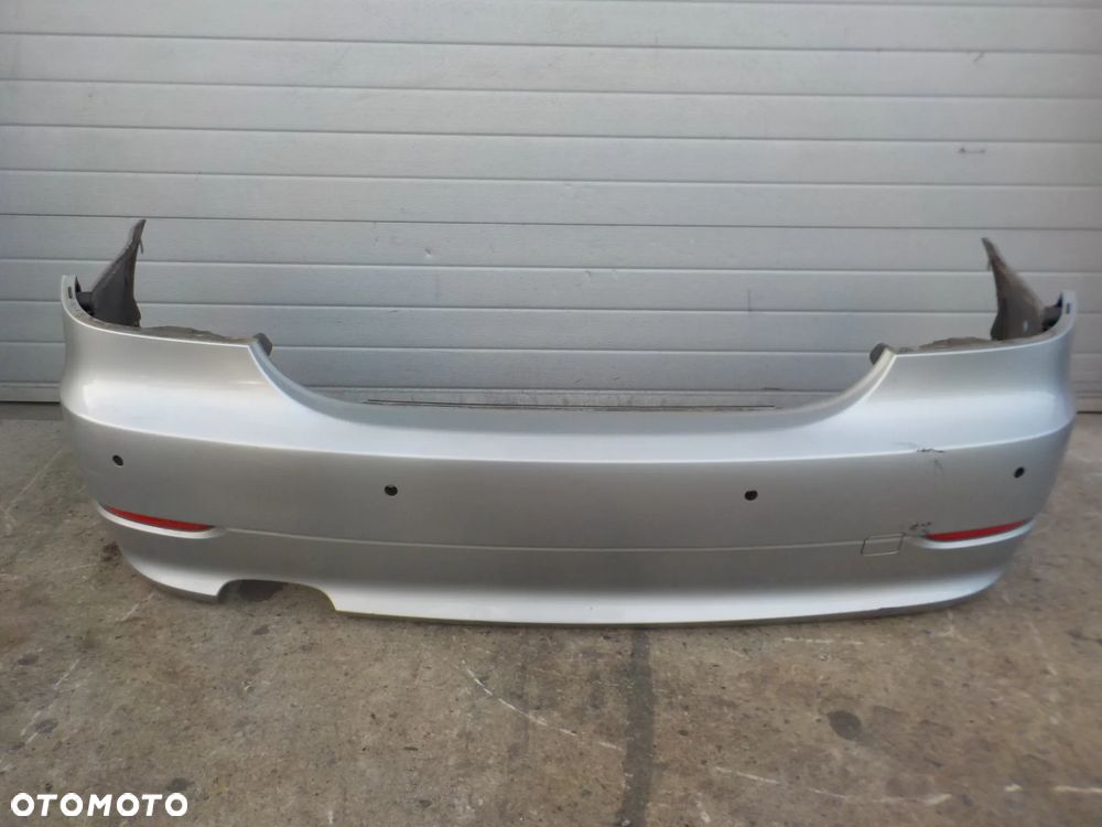 BMW E60 SEDAN ZDERZAK TYŁ TYLNI TITANSIBER METALIC - 1
