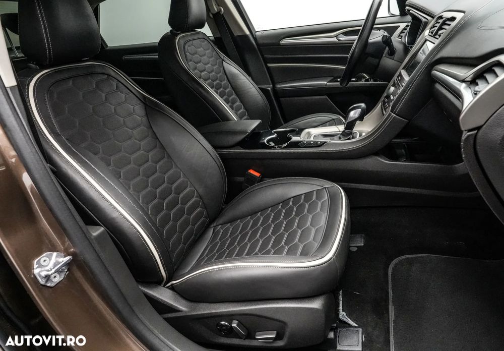 Ford Mondeo Vignale 2.0 Hybrid - 15