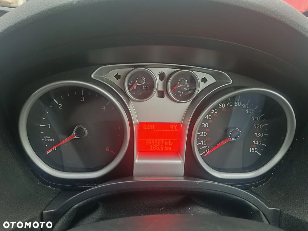 Ford Kuga 2012 photo 2