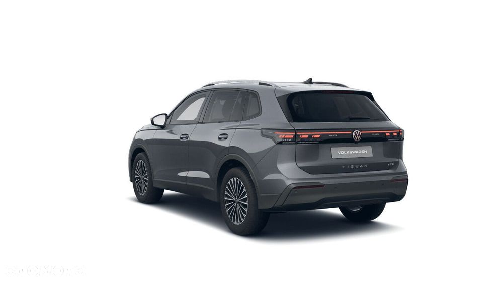 Volkswagen Tiguan - 5
