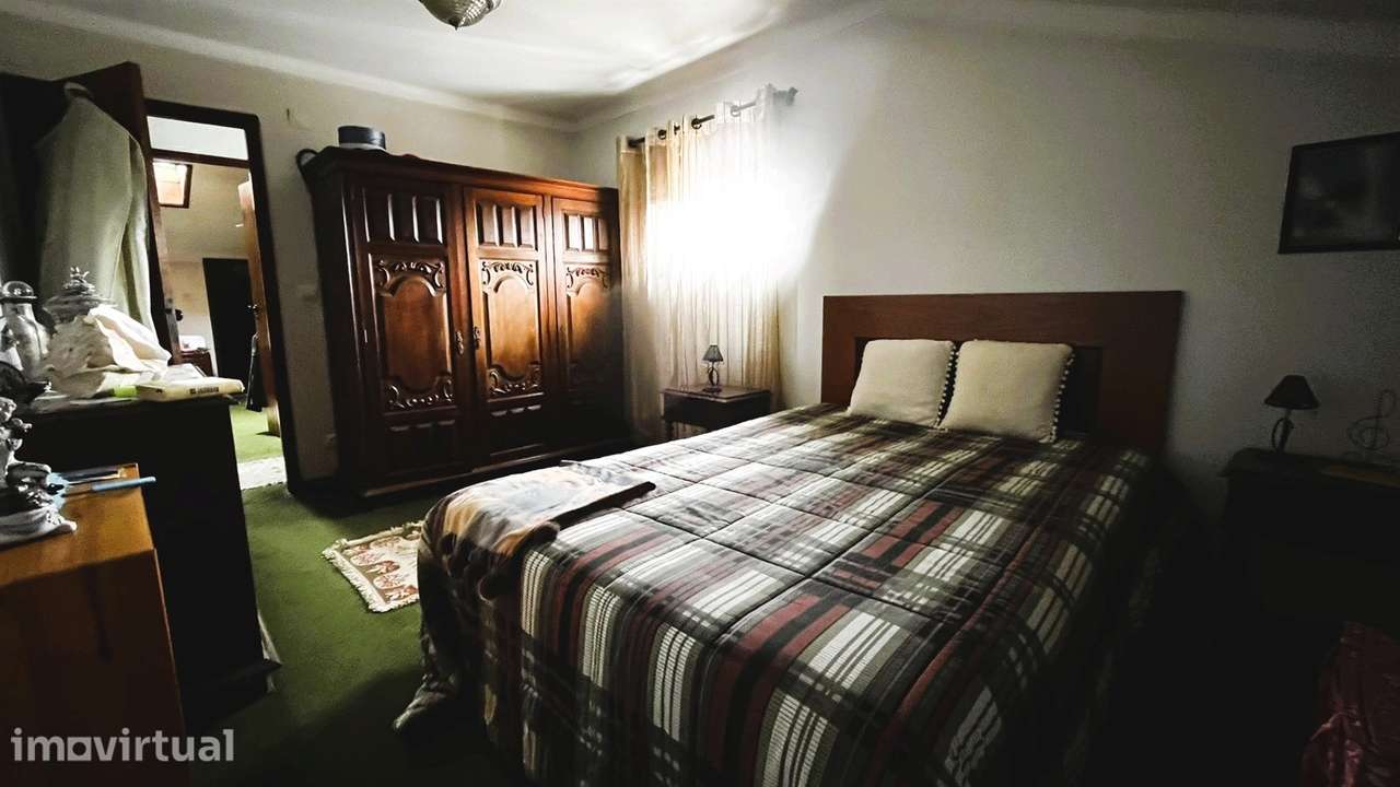 Apartamento T2+3 com Quintal no Centro de Valença - Grande imagem: 4/18
