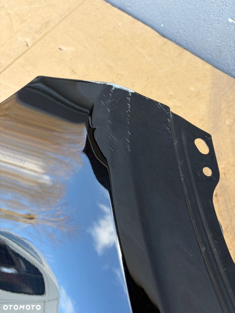 Błotnik przedni prawy Ford Explorer EV - 4