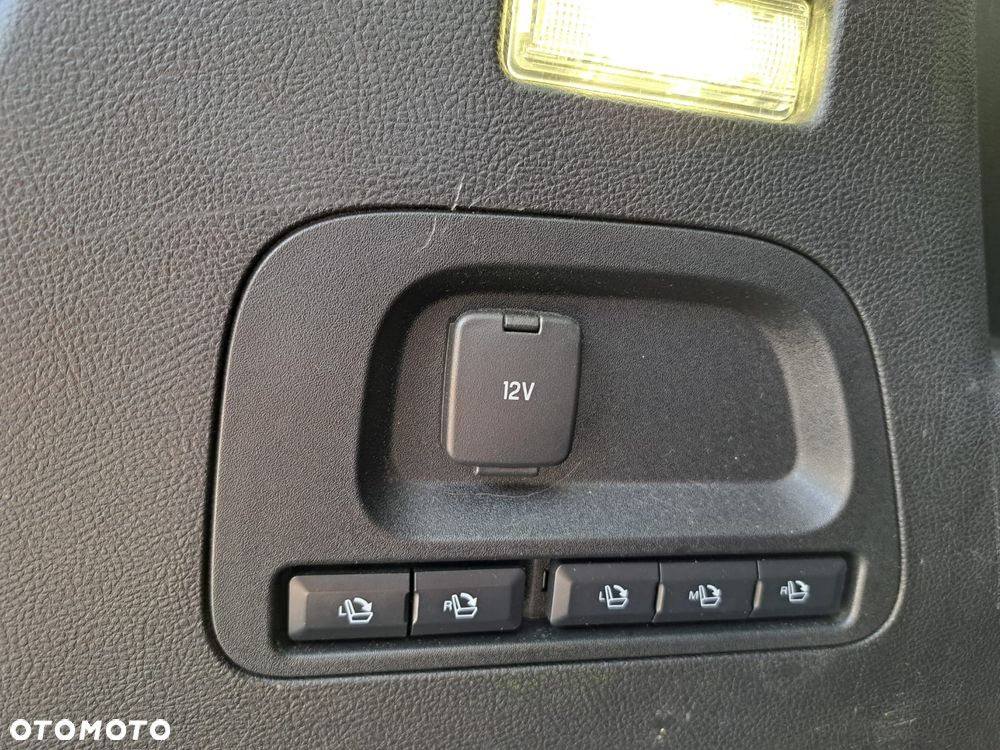Ford S-Max 2.0 TDCi Titanium PowerShift - 8