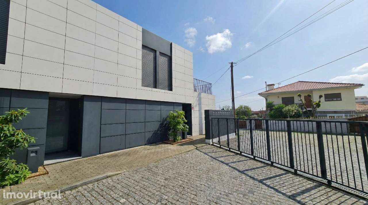 Moradia T3 para venda em Agra, Arnoso, Vila Nova de Famalicão, Braga - Grande imagem: 2/33