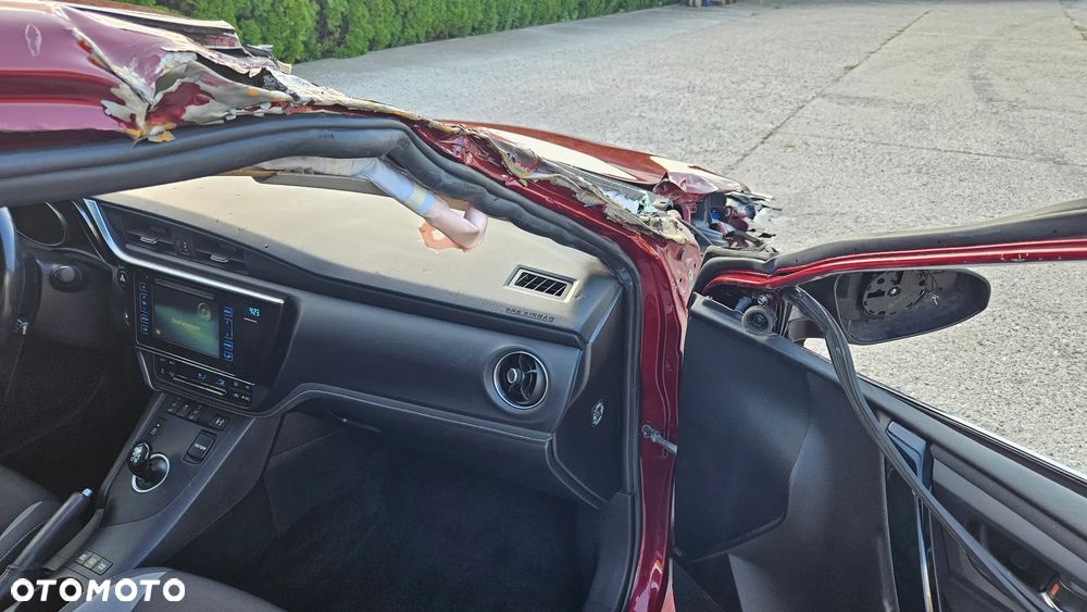 Toyota Auris Hybrid 135 Prestige - 12