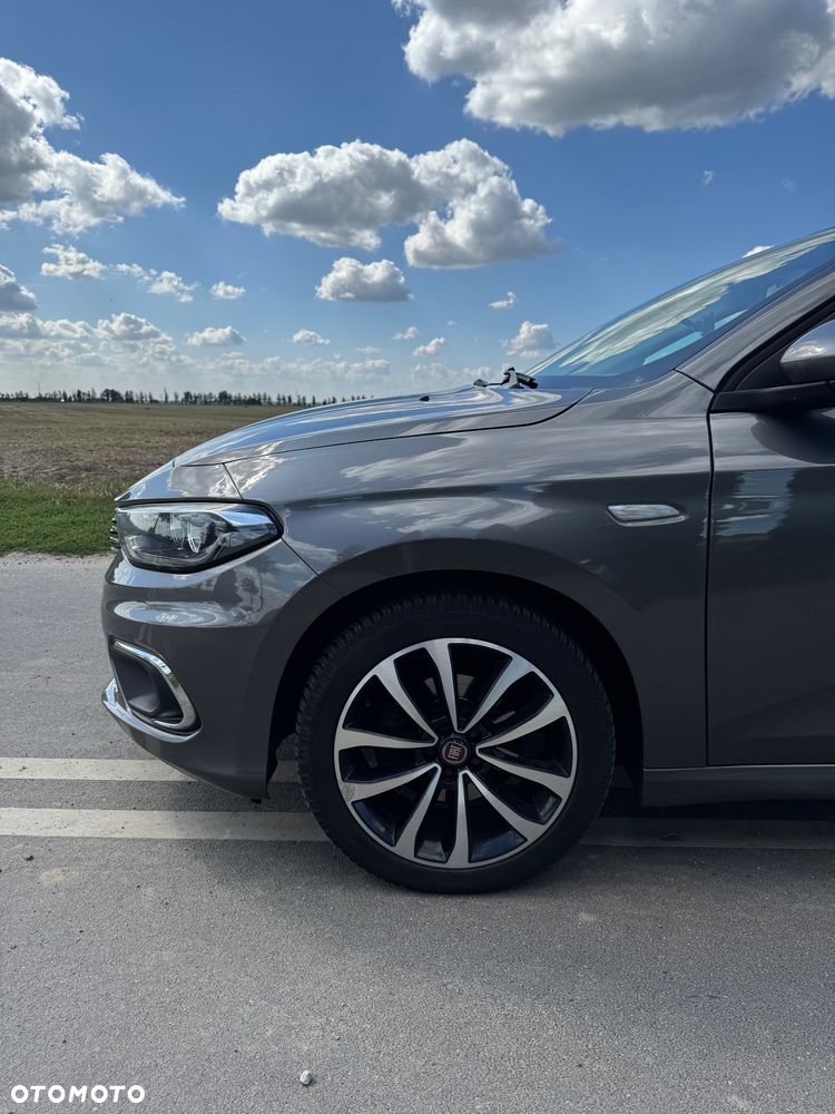 Fiat Tipo 1.6 MultiJet 16v Lounge - 9