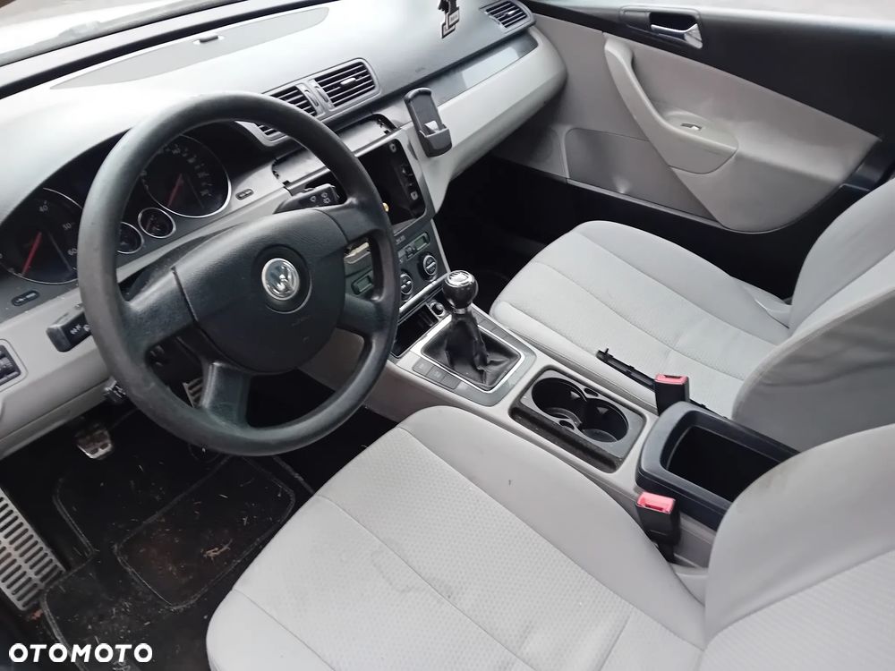 *VOLKSWAGEN PASSAT B6* Samochód na części - 5