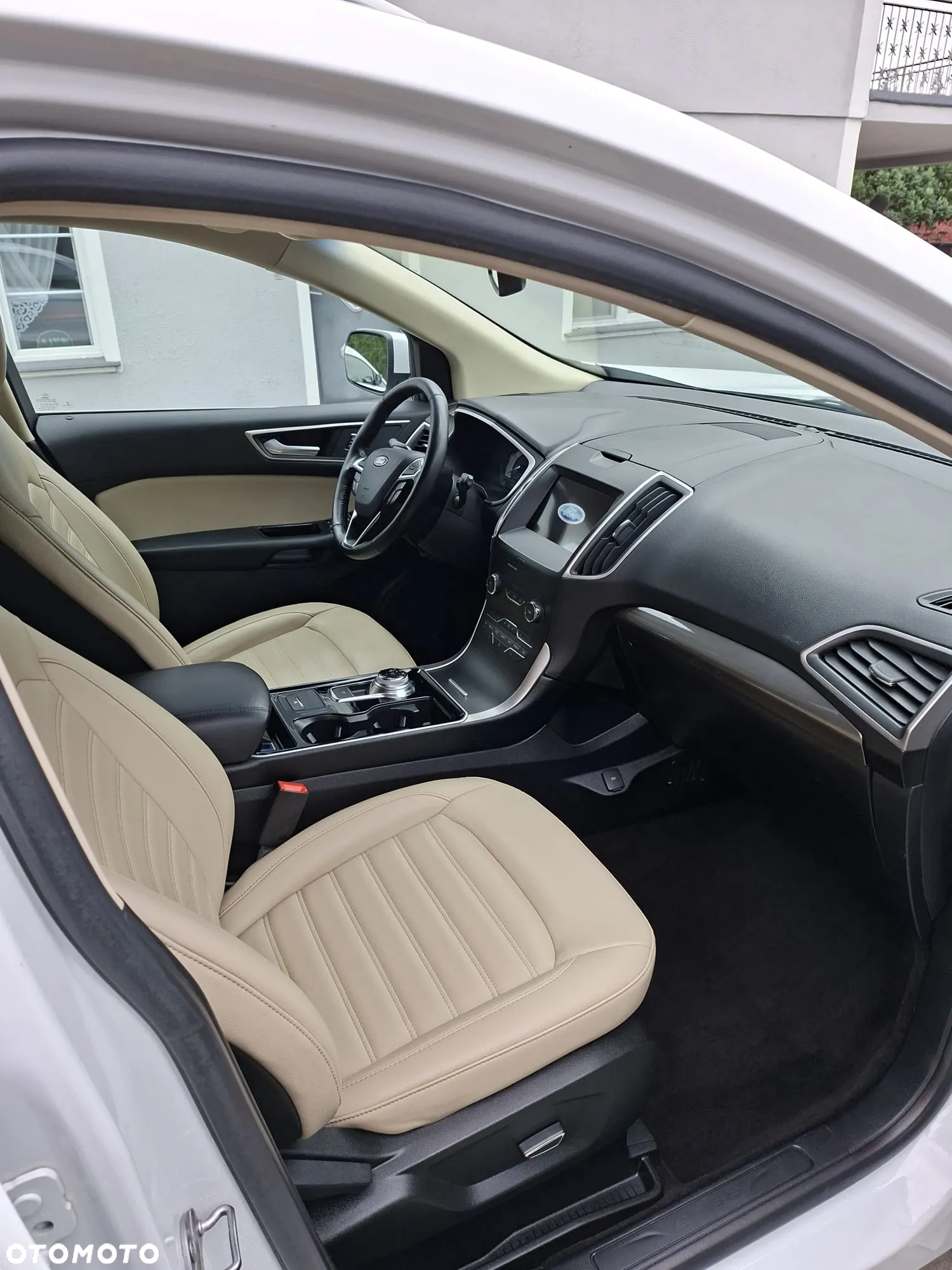 Ford Edge - 16