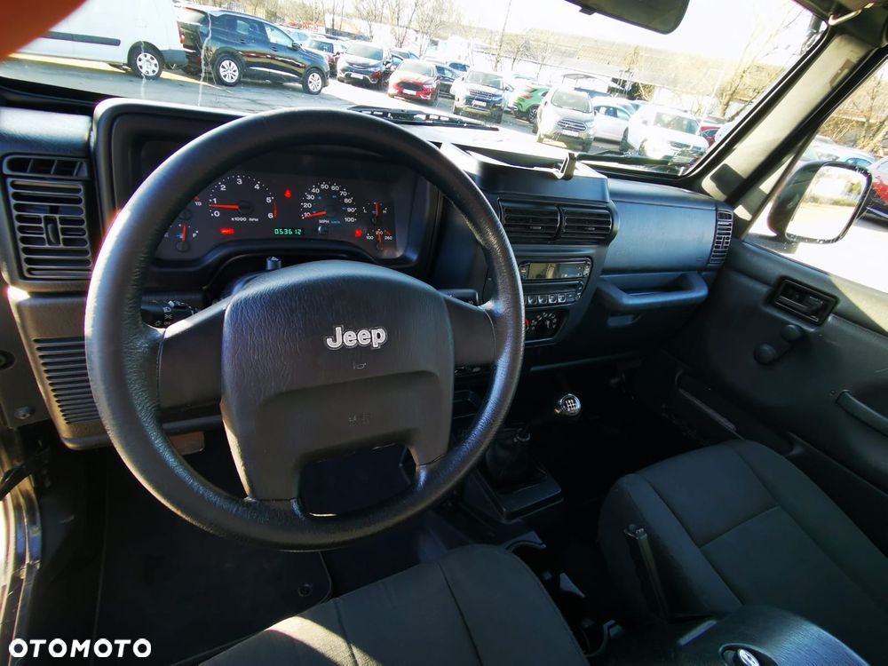 Jeep Wrangler 4.0 Sahara - 15