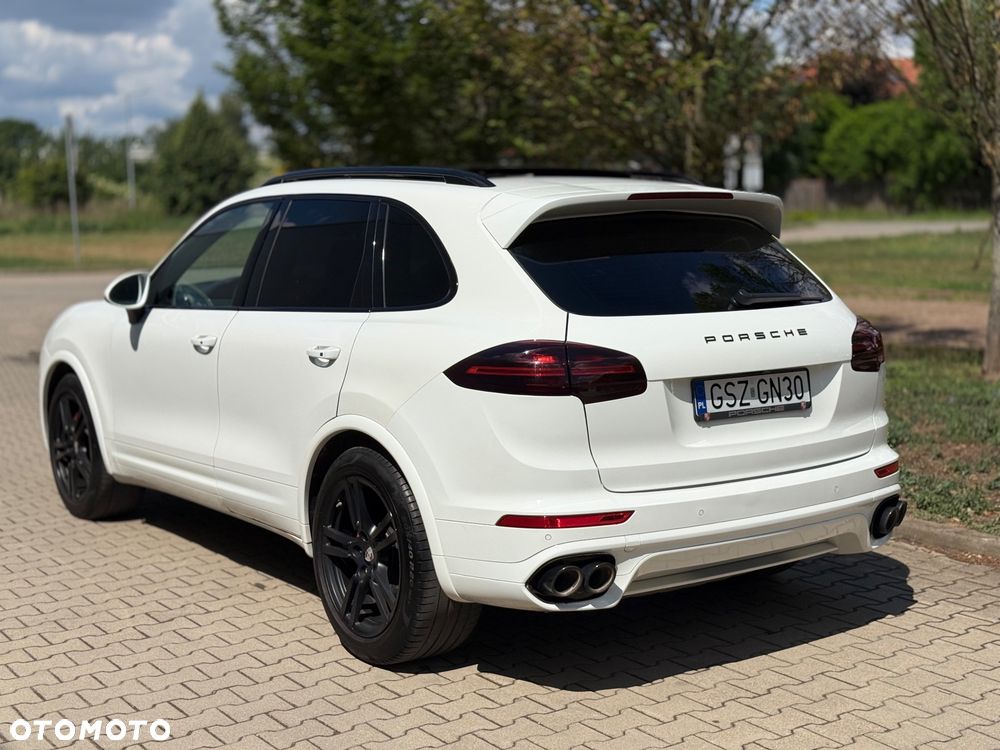 Porsche Cayenne S Diesel Platinum Edition - 7