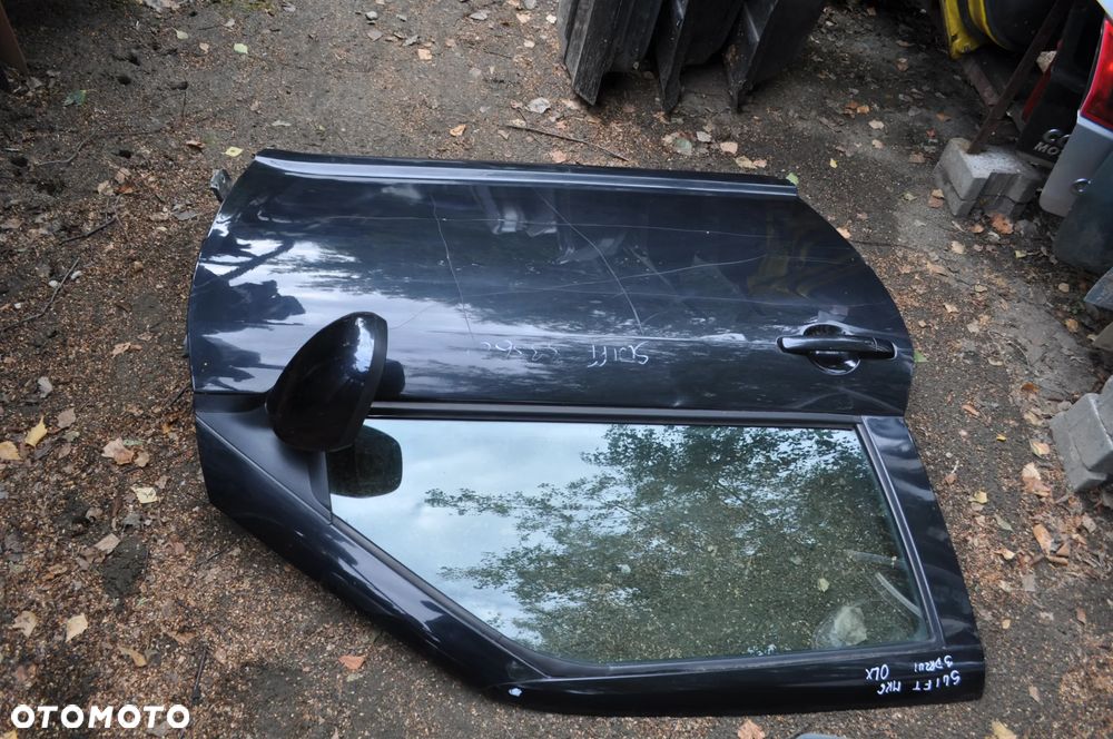 suzuki swift drzwi 3D nr 33360 WYSYŁKA - 3