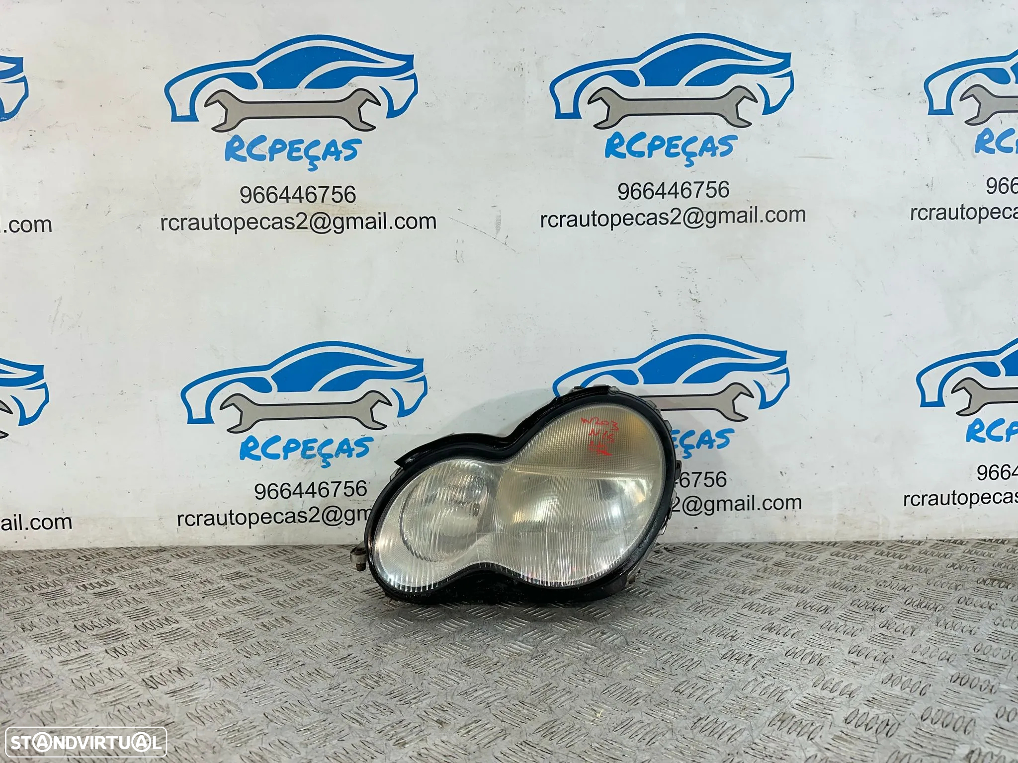 .Otica Farol Esquerda Original Halogénio Bosch Mercedes Benz W203 Classe C 1997 - 2007 - 2