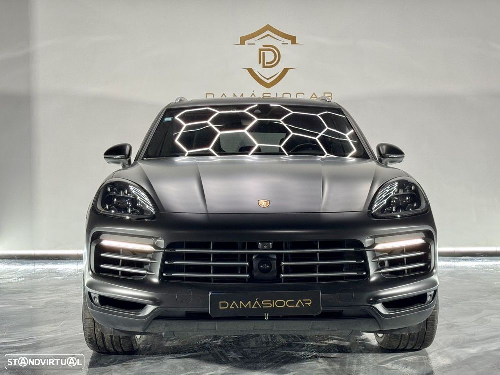 Porsche Cayenne E-Hybrid - 2