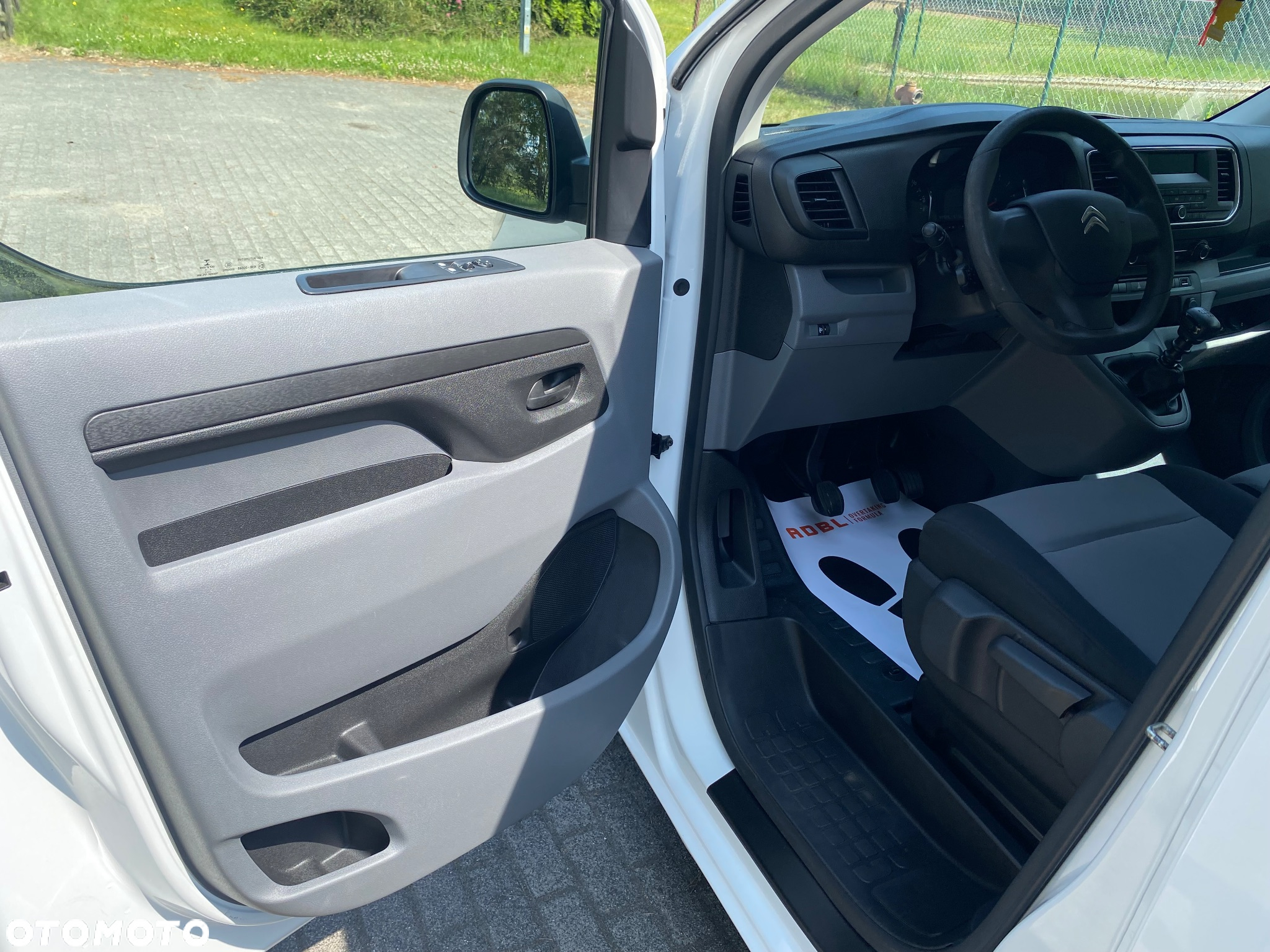 Citroën SpaceTourer M 1.6 BlueHDi 115 S&S Feel - 10