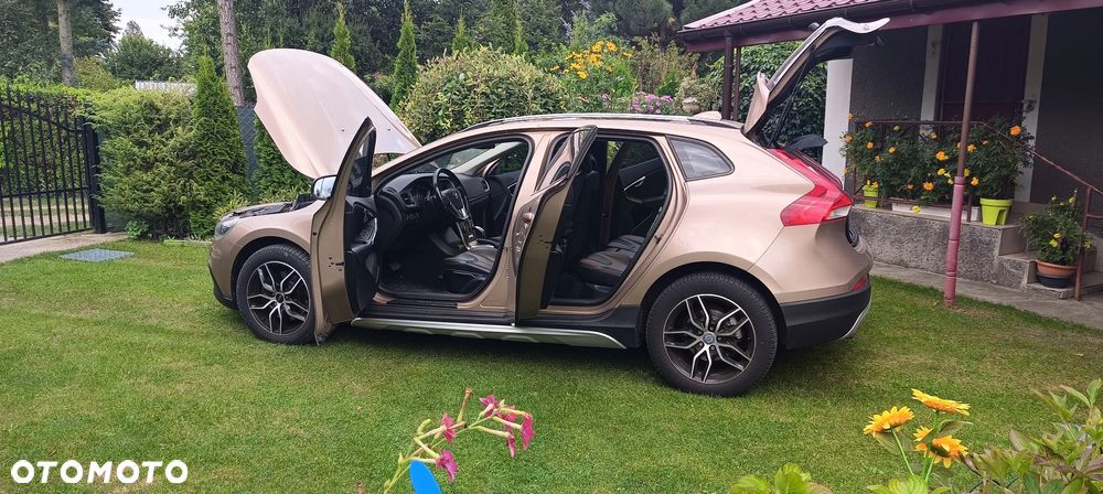 Volvo V40 Cross Country T5 Summum - 9
