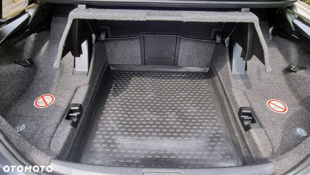 Volkswagen Eos - 17