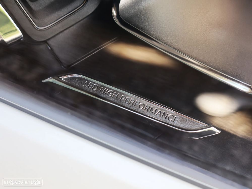 Mercedes-Benz CLA 250 e 8G-DCT AMG Line - 9