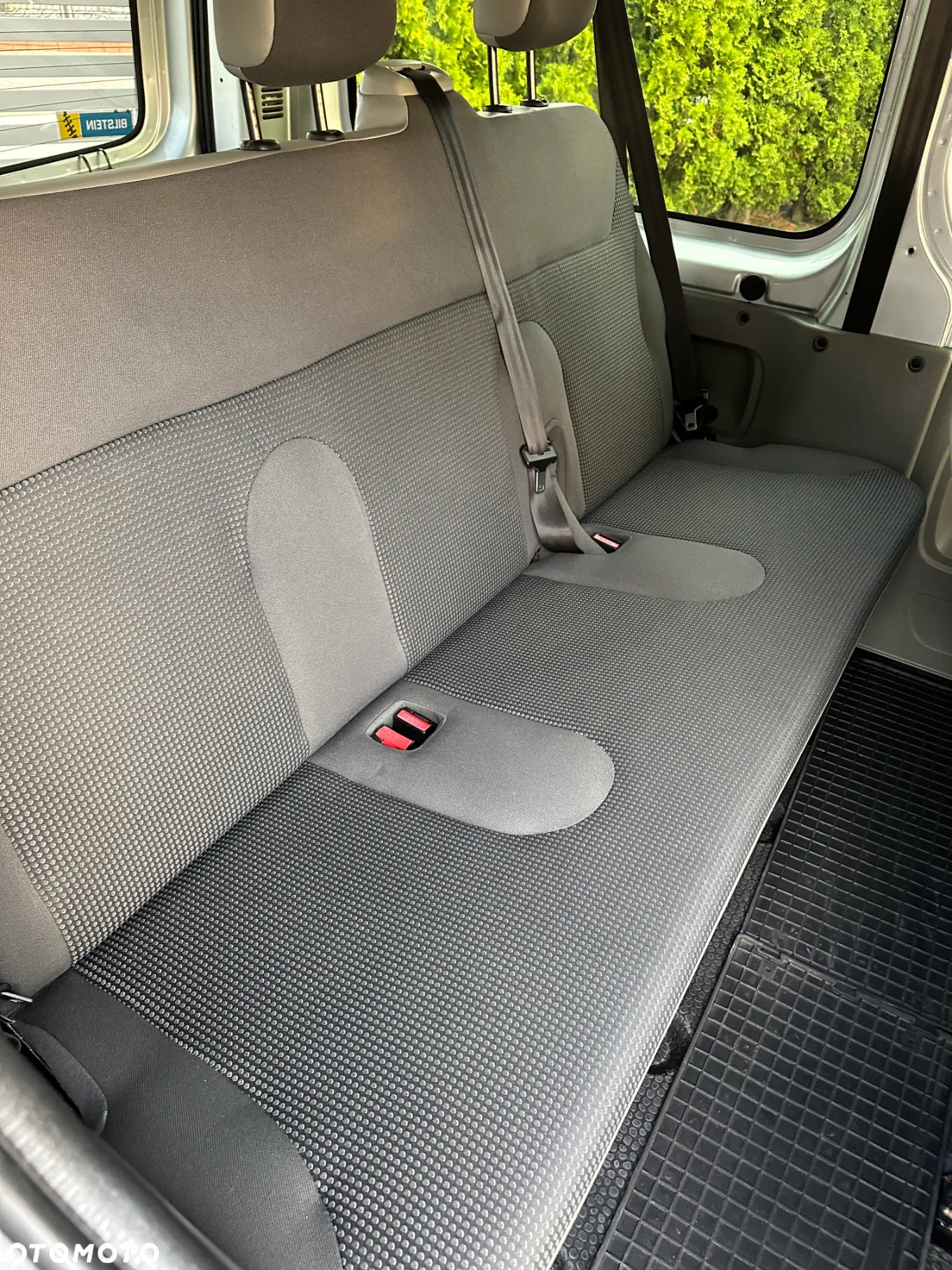 Opel Vivaro - 11