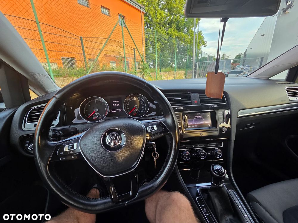 Volkswagen Golf VI 1.6 TDI Comfortline - 14