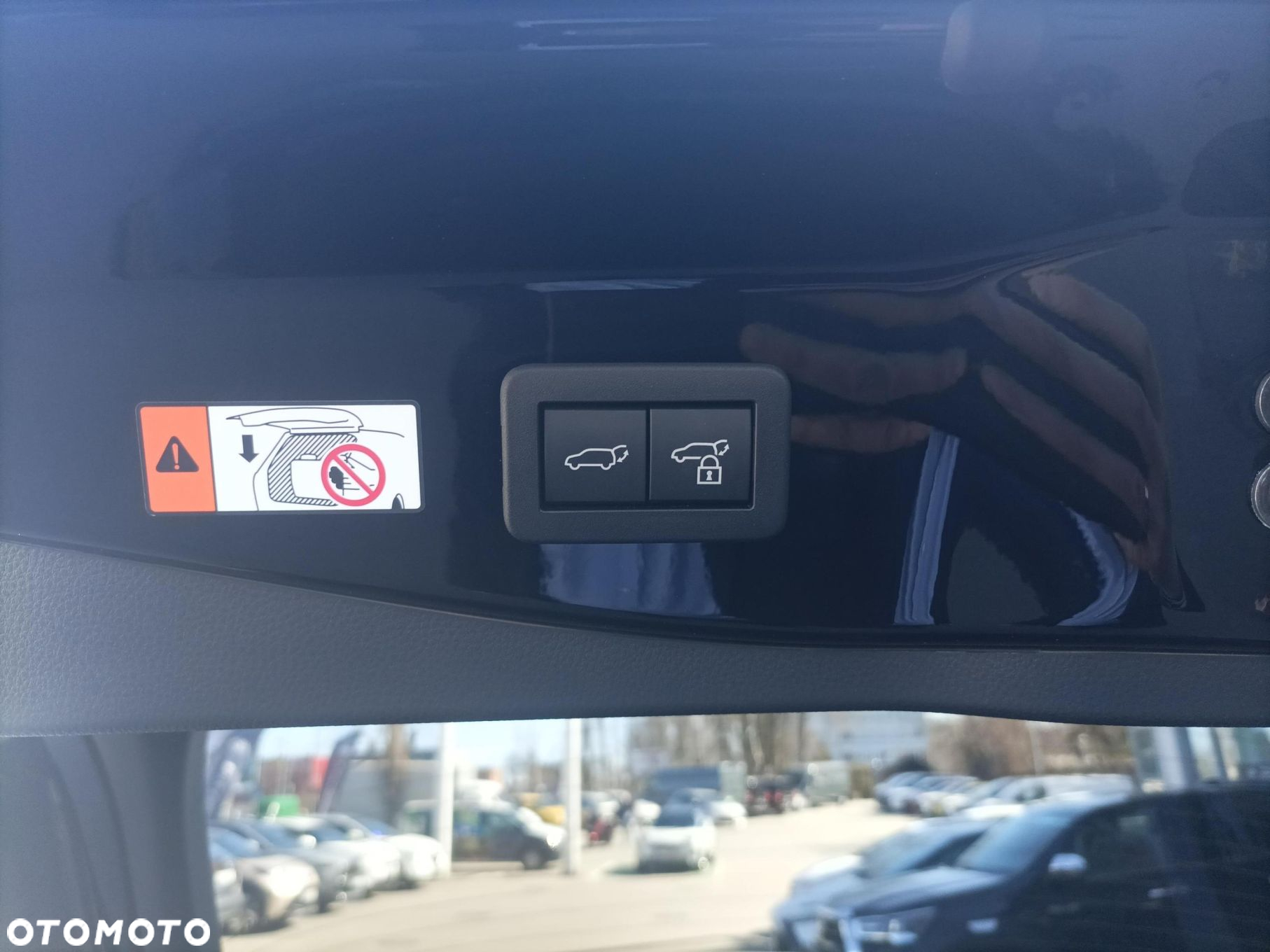 Toyota C-HR 2.0 Hybrid GR Sport - 24