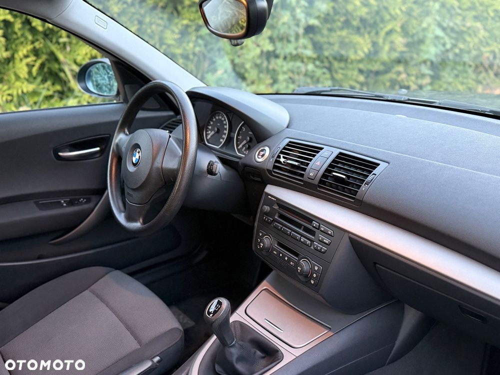 BMW Seria 1 116i - 14