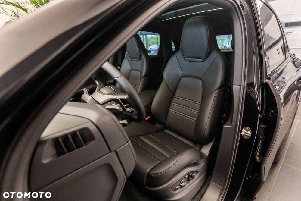 Porsche Cayenne Black Edition - 10