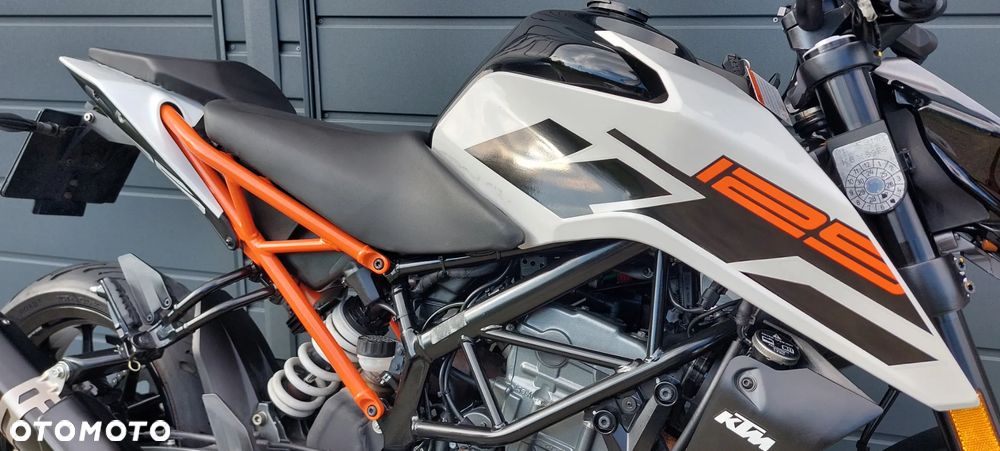 KTM Duke 125 - 37