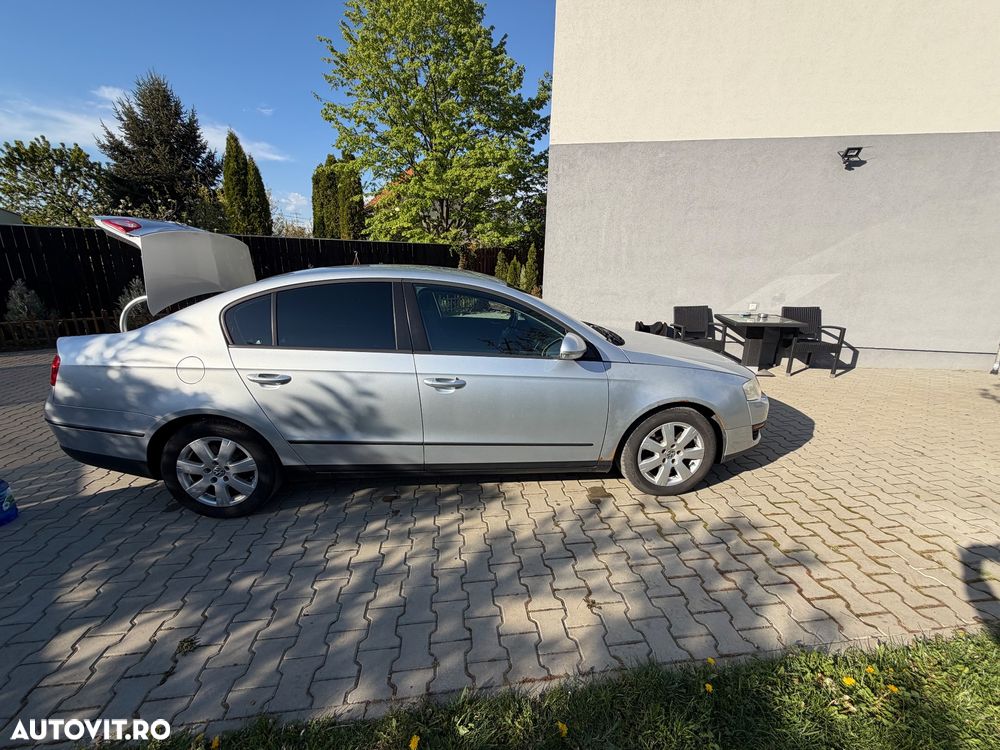 Volkswagen Passat - 3