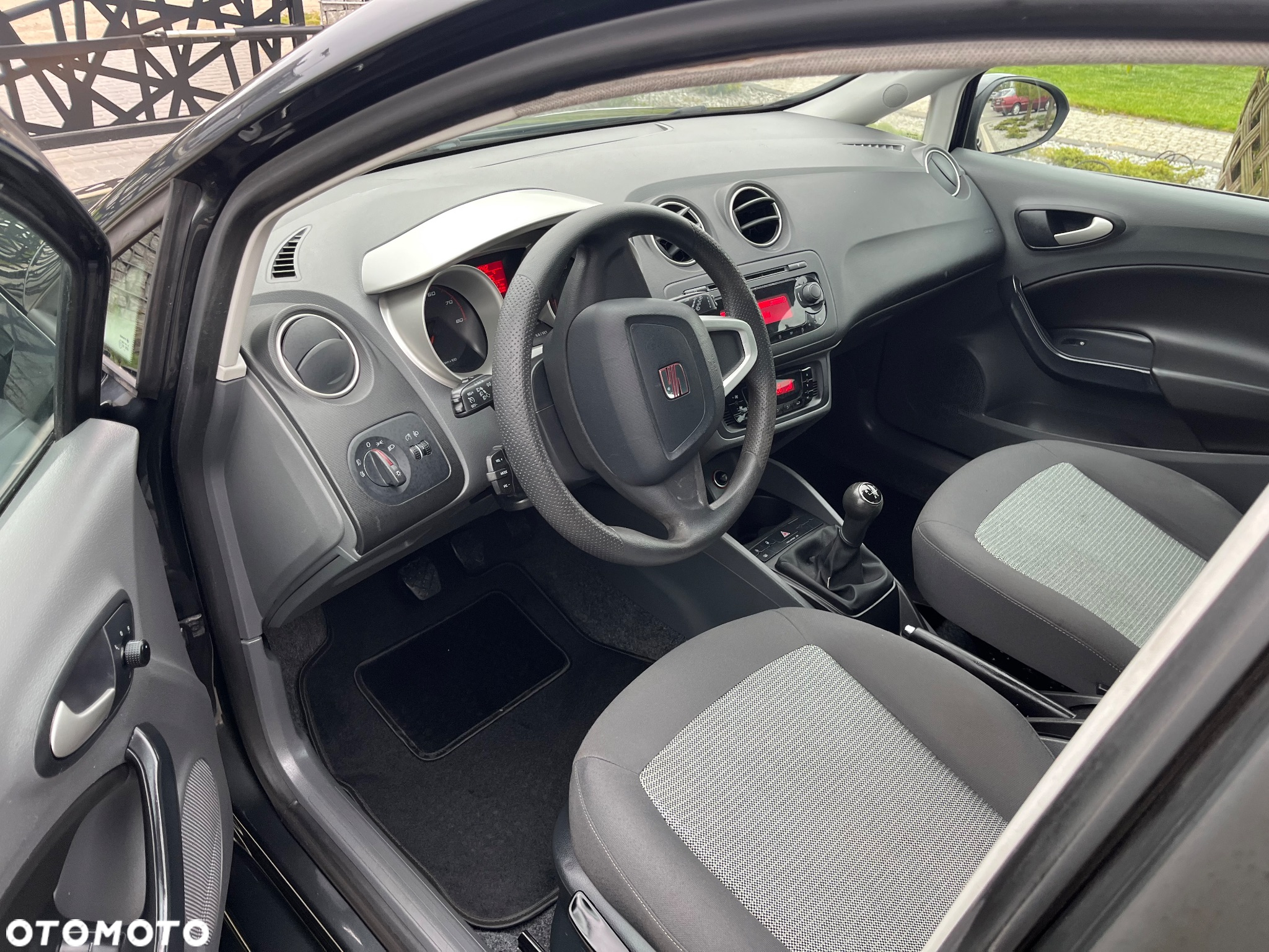 Seat Ibiza 1.4 16V Easy Life - 11