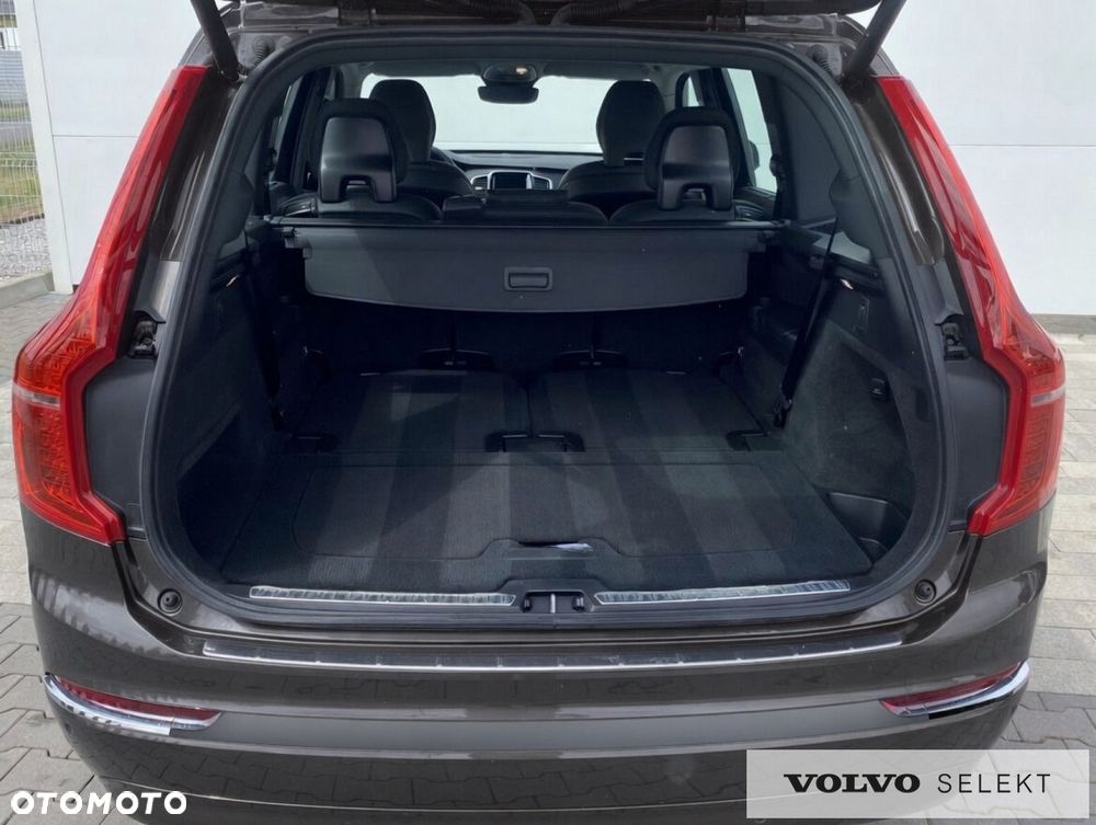 Volvo XC 90 - 32