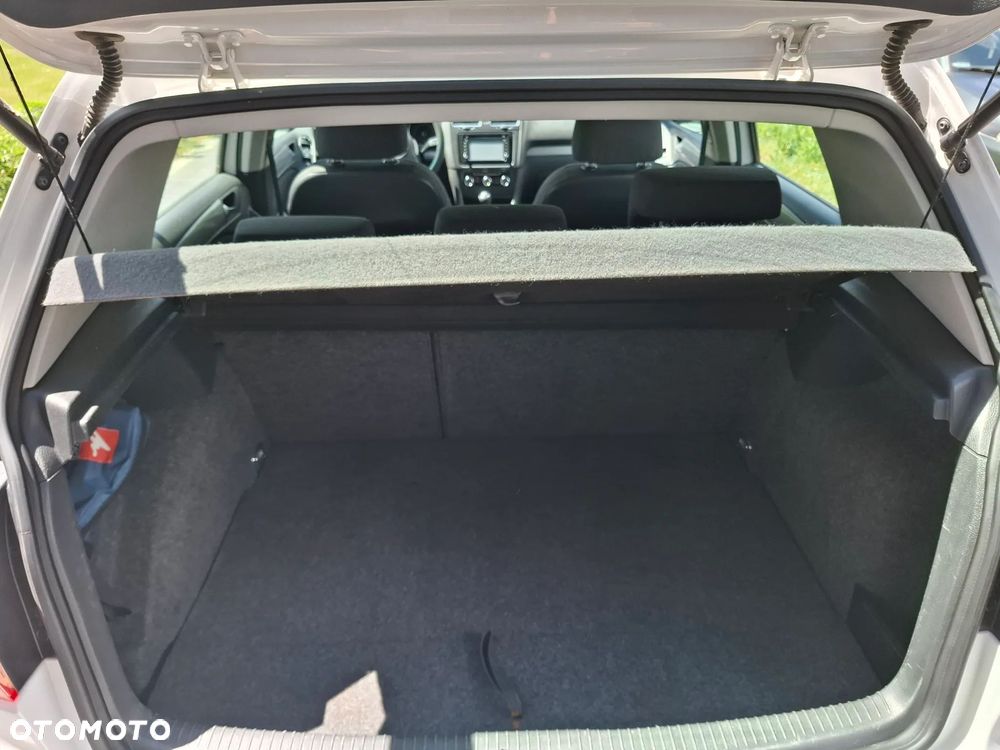 Volkswagen Golf 1.6 Trendline - 12