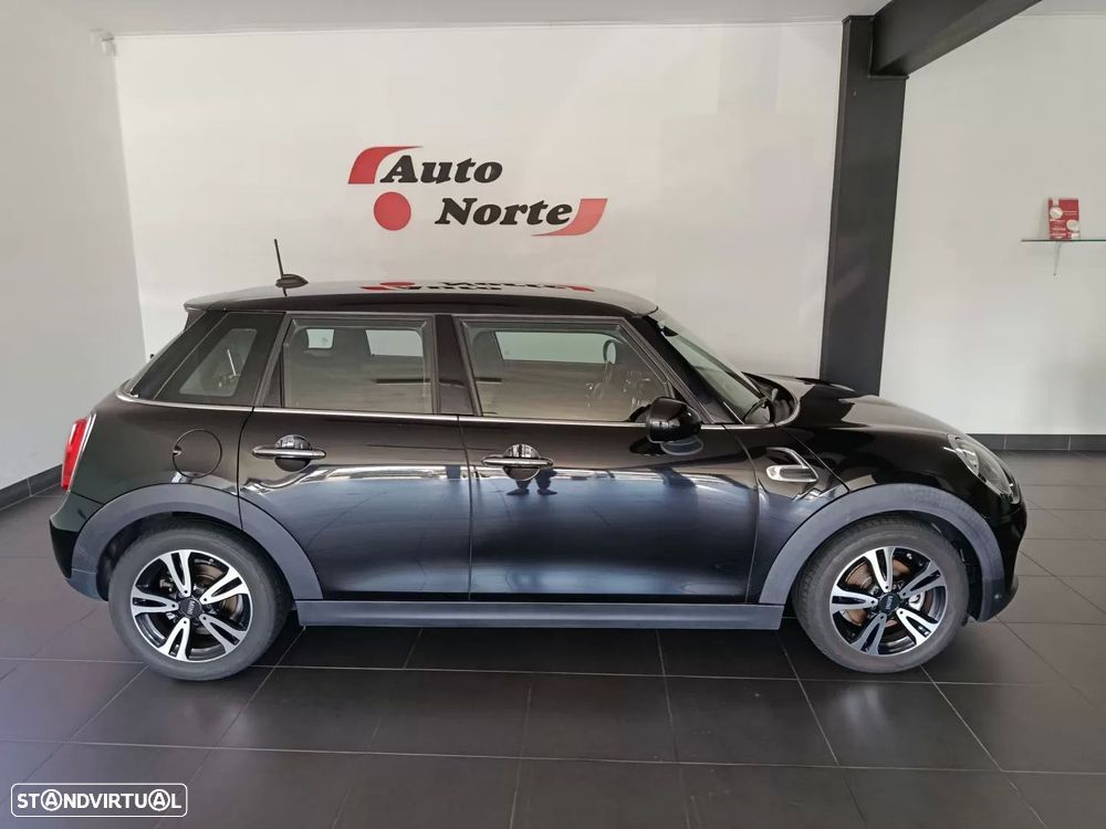 MINI 5 Portas Cooper D - 4