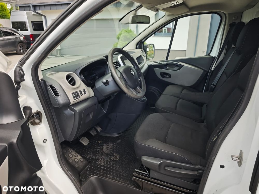 Renault Trafic L2H1 LONG  Keyless Kamera Klima Nawigacja * 158tys.km  * - 8
