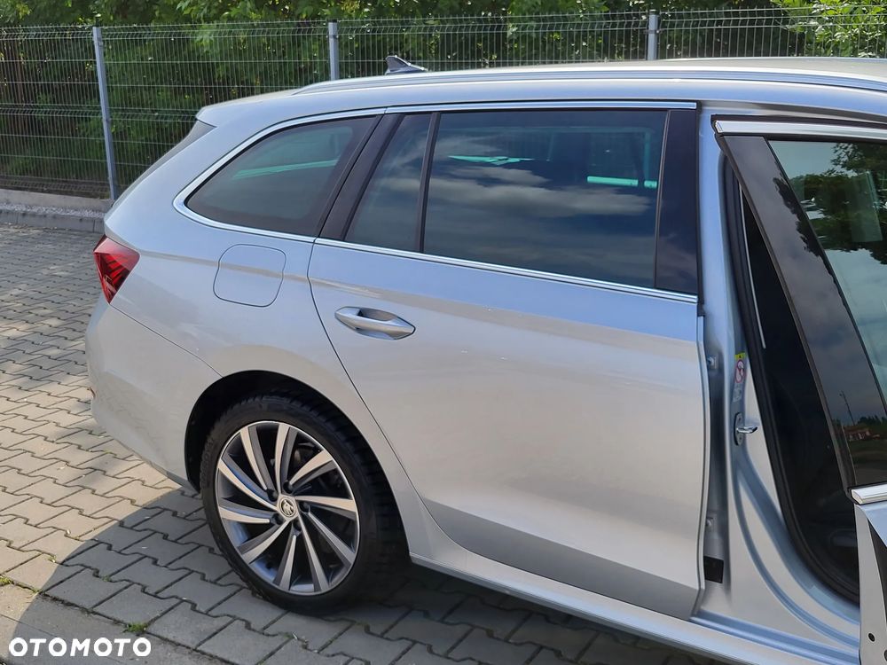 Skoda Octavia 2.0 TDI Style DSG - 9