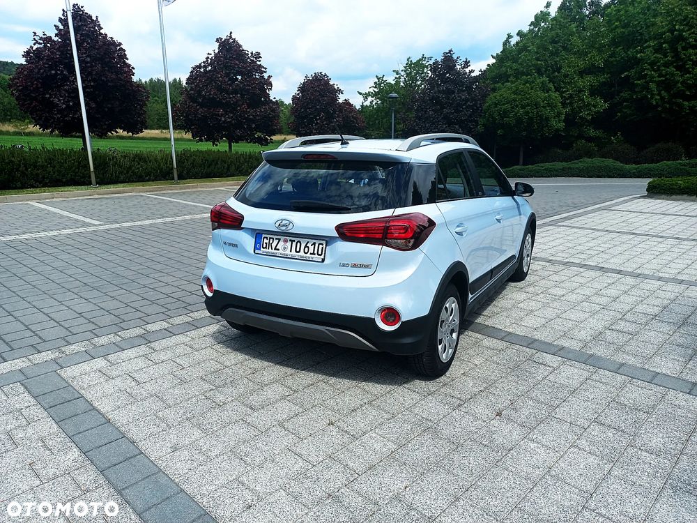 Hyundai i20 blue 1.4 Active Select - 8