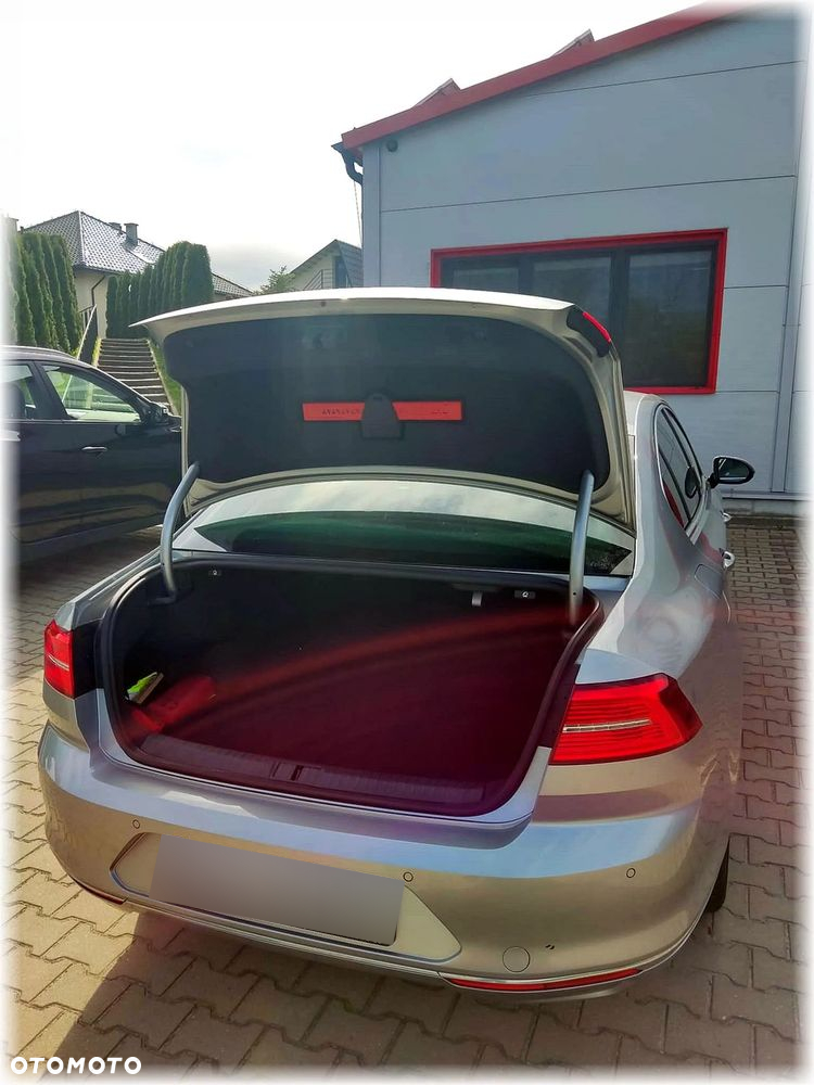 Volkswagen Passat 1.5 TSI EVO Highline DSG - 10