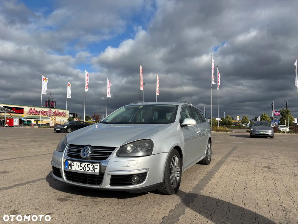 Volkswagen Golf V 1.9 TDI DPF BlueMot Comfortline - 18